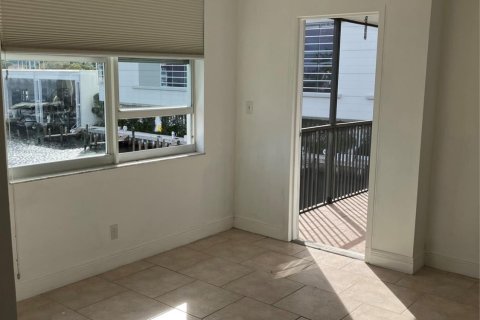 Condo in Fort Lauderdale, Florida, 2 bedrooms  № 957085 - photo 16