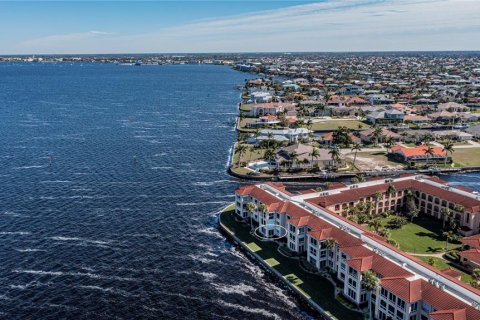 Condo in Punta Gorda, Florida, 2 bedrooms  № 1148058 - photo 2