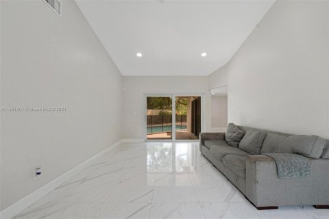 Villa ou maison à vendre à Plantation, Floride: 4 chambres, 205.59 m2 № 1160558 - photo 24