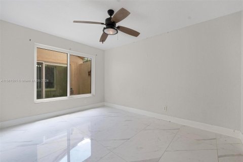 Villa ou maison à vendre à Plantation, Floride: 4 chambres, 205.59 m2 № 1160558 - photo 30
