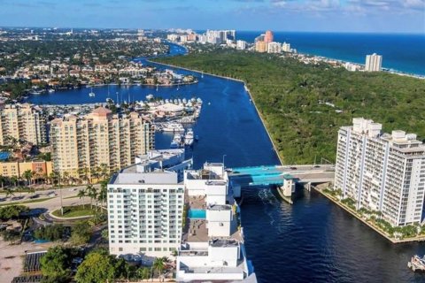 Condo in Fort Lauderdale, Florida, 2 bedrooms  № 936776 - photo 23