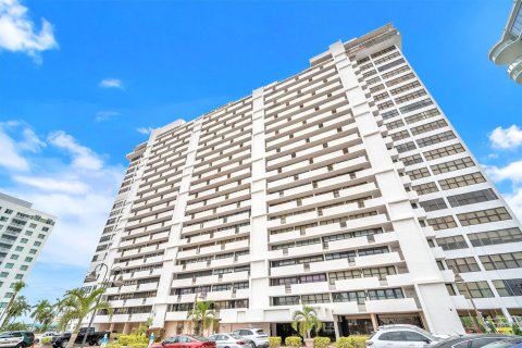 Condominio en venta en Fort Lauderdale, Florida, 2 dormitorios, 139.35 m2 № 936776 - foto 18