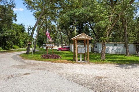 Propiedad comercial en venta en Dade City, Florida, 85.84 m2 № 1193565 - foto 27