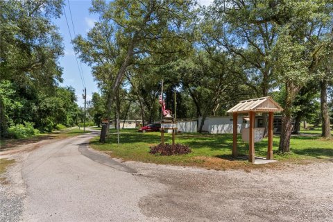 Immobilier commercial à vendre à Dade City, Floride: 85.84 m2 № 1193565 - photo 2