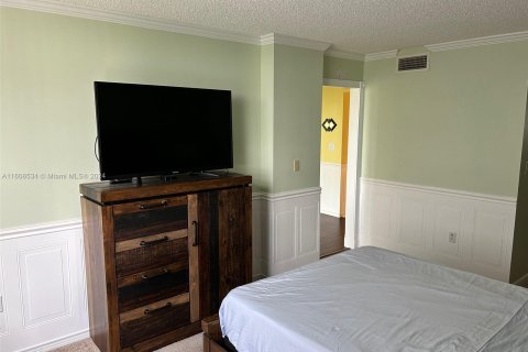 Condominio en venta en Pembroke Pines, Florida, 1 dormitorio, 71.81 m2 № 1230114 - foto 16