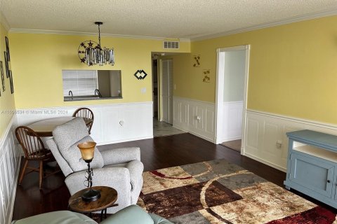 Condominio en venta en Pembroke Pines, Florida, 1 dormitorio, 71.81 m2 № 1230114 - foto 10