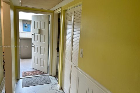 Condominio en venta en Pembroke Pines, Florida, 1 dormitorio, 71.81 m2 № 1230114 - foto 7