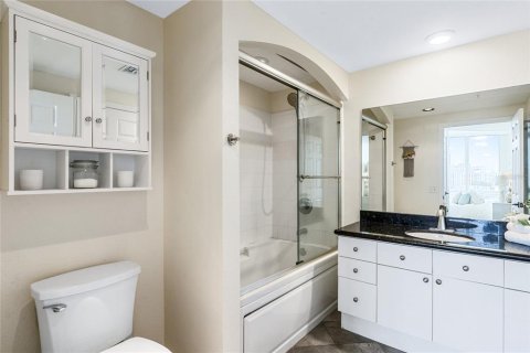 Condo in Orlando, Florida, 1 bedroom  № 1326075 - photo 14