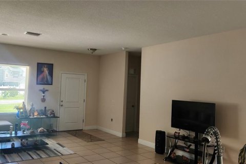 Villa ou maison à vendre à Kissimmee, Floride: 3 chambres, 145.3 m2 № 1303198 - photo 3