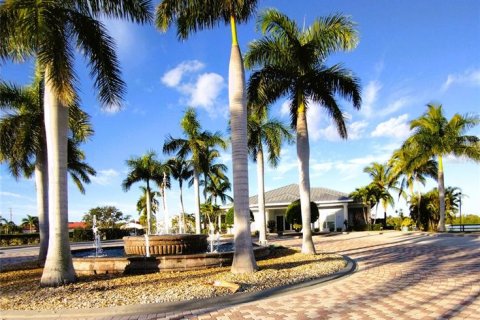 Condo in Punta Gorda, Florida, 2 bedrooms  № 831964 - photo 20