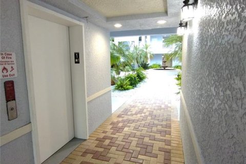 Copropriété à vendre à Punta Gorda, Floride: 2 chambres, 125.51 m2 № 831964 - photo 3