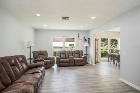 Casa en venta en Valrico, Florida, 3 dormitorios, 172.61 m2 № 1304222 - foto 4