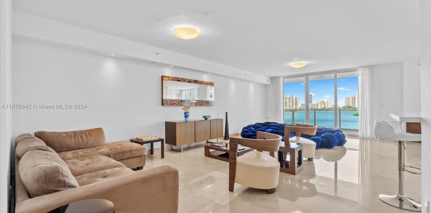 Condo in Aventura, Florida, 3 bedrooms  № 1401345