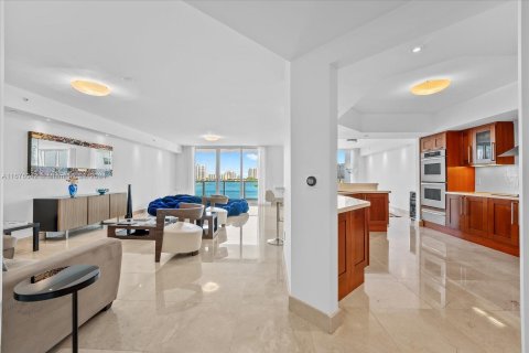 Condo in Aventura, Florida, 3 bedrooms  № 1401345 - photo 2