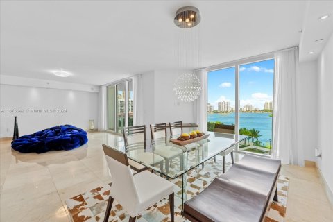 Condo in Aventura, Florida, 3 bedrooms  № 1401345 - photo 9