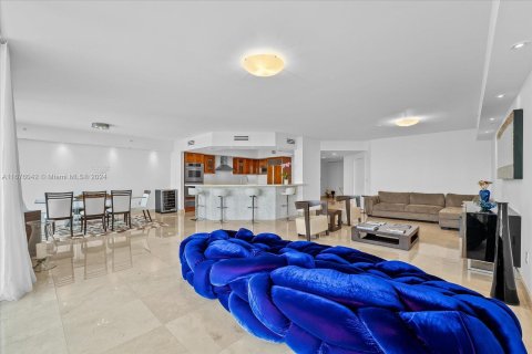 Condo in Aventura, Florida, 3 bedrooms  № 1401345 - photo 3