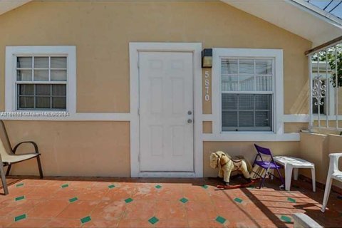 Casa en venta en Miami, Florida, 4 dormitorios, 162.02 m2 № 1401350 - foto 14