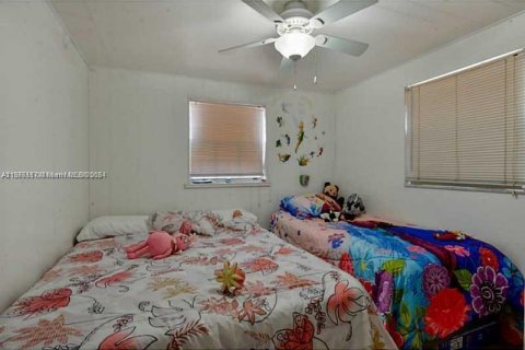 Casa en venta en Miami, Florida, 4 dormitorios, 162.02 m2 № 1401350 - foto 6