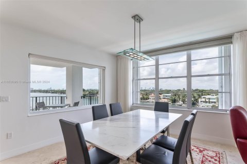 Condominio en venta en Miami Beach, Florida, 3 dormitorios, 186.73 m2 № 1351582 - foto 10