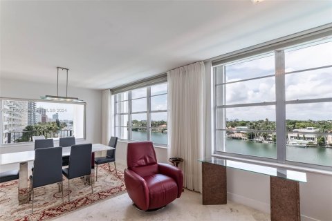 Condominio en venta en Miami Beach, Florida, 3 dormitorios, 186.73 m2 № 1351582 - foto 12