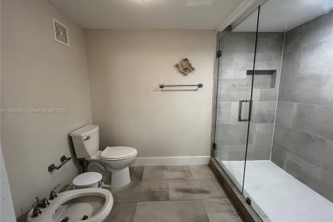 Copropriété à vendre à Doral, Floride: 2 chambres, 137.03 m2 № 1351583 - photo 21