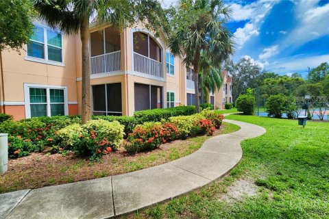 Condo in Sarasota, Florida, 2 bedrooms  № 1352699 - photo 2