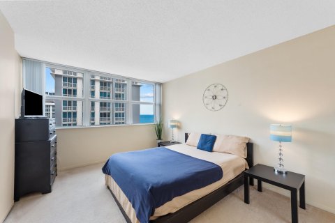 Condo in Fort Lauderdale, Florida, 1 bedroom  № 1007334 - photo 17