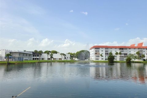 Condominio en venta en Lauderhill, Florida, 2 dormitorios, 86.21 m2 № 1221423 - foto 9