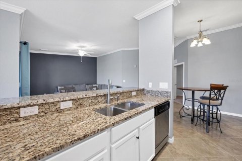 Copropriété à vendre à Bradenton, Floride: 2 chambres, 124.12 m2 № 1374448 - photo 9