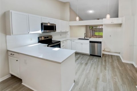 Dúplex en venta en Orlando, Florida, 3 dormitorios, 118.91 m2 № 1205667 - foto 11