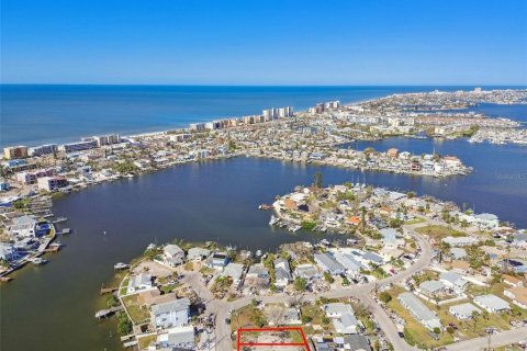 Terreno en venta en Madeira Beach, Florida № 1419025 - foto 21