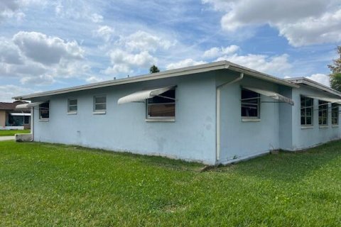 Casa en venta en Tamarac, Florida, 2 dormitorios, 154.22 m2 № 1170997 - foto 15