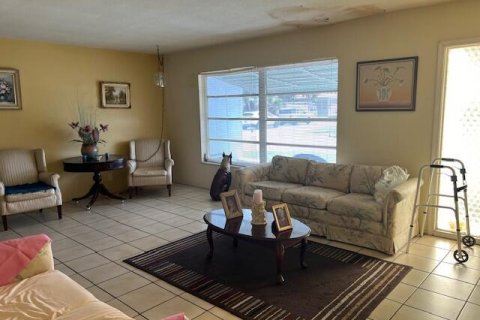 Casa en venta en Tamarac, Florida, 2 dormitorios, 154.22 m2 № 1170997 - foto 17