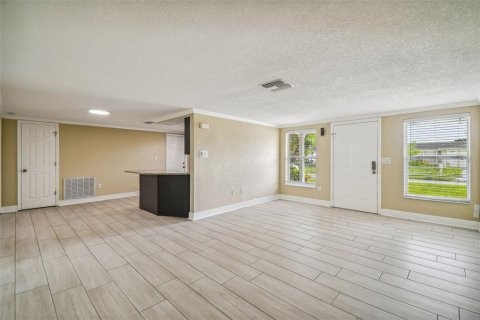 Villa ou maison à vendre à Port Richey, Floride: 3 chambres, 121.33 m2 № 1354043 - photo 9