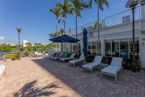 Condo in Fort Lauderdale, Florida, 1 bedroom  № 1162896 - photo 10