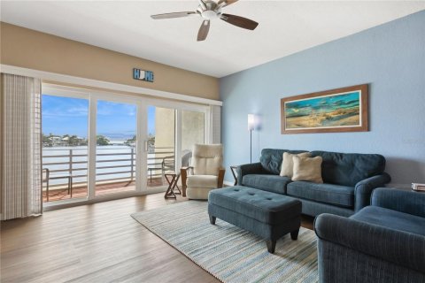 Touwnhouse à vendre à Saint Pete Beach, Floride: 4 chambres, 211.35 m2 № 1371541 - photo 8