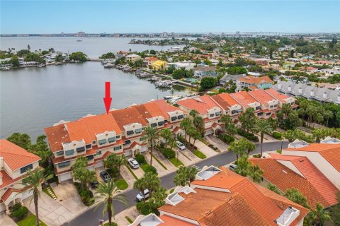 Adosado en venta en Saint Pete Beach, Florida, 4 dormitorios, 211.35 m2 № 1371541 - foto 3