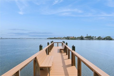 Adosado en venta en Saint Pete Beach, Florida, 4 dormitorios, 211.35 m2 № 1371541 - foto 29