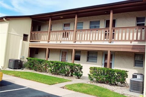 Condominio en venta en New Port Richey, Florida, 1 dormitorio, 65.77 m2 № 1302039 - foto 1