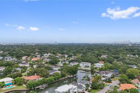 Villa ou maison à vendre à Tampa, Floride: 4 chambres, 175.77 m2 № 1391429 - photo 25