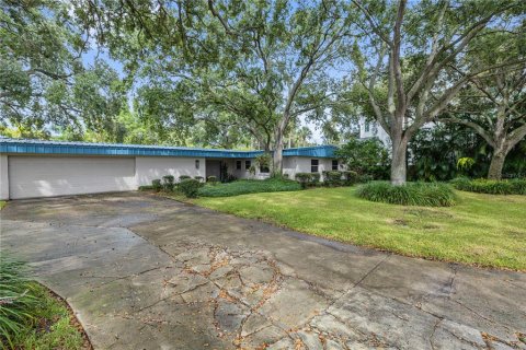 Villa ou maison à vendre à Tampa, Floride: 4 chambres, 175.77 m2 № 1391429 - photo 2