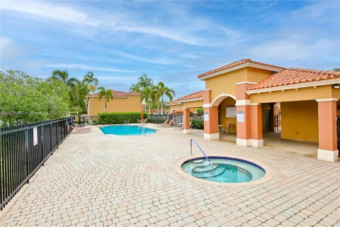 Condominio en venta en Pembroke Pines, Florida, 3 dormitorios, 141.95 m2 № 1230599 - foto 20