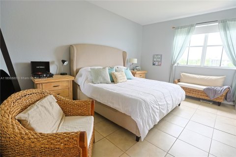 Condominio en venta en Pembroke Pines, Florida, 3 dormitorios, 141.95 m2 № 1230599 - foto 9