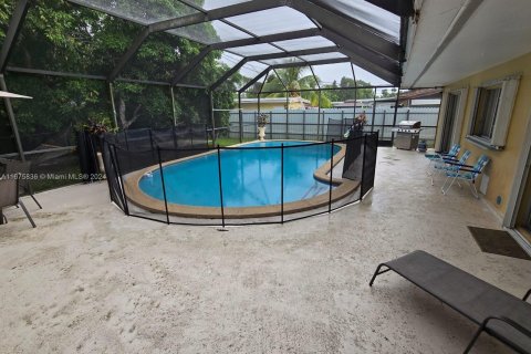 Casa en venta en Miami, Florida, 4 dormitorios, 178.56 m2 № 1400056 - foto 17