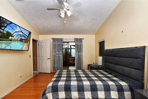 Купить виллу или дом в Лихай-Эйкерс, Флорида 3 спальни, № 980719 - фото 18