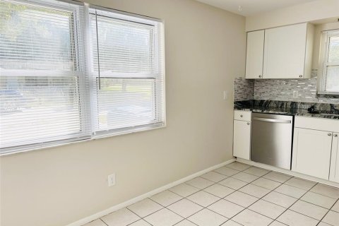 Apartamento en alquiler en Largo, Florida, 1 dormitorio, 76.27 m2 № 1341038 - foto 6