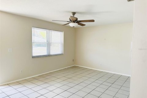 Apartamento en alquiler en Largo, Florida, 1 dormitorio, 76.27 m2 № 1341038 - foto 8