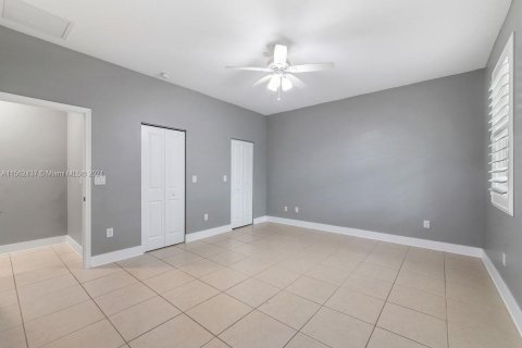 Adosado en venta en Cooper City, Florida, 3 dormitorios, 164.44 m2 № 1097292 - foto 17