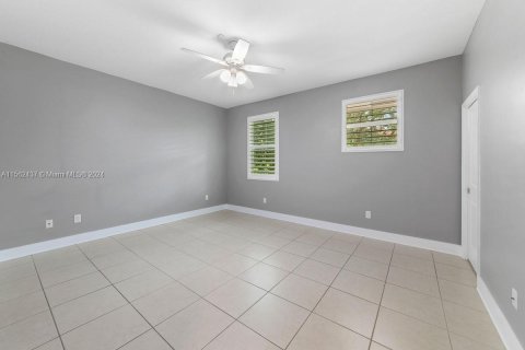 Townhouse in Cooper City, Florida 3 bedrooms, 164.44 sq.m. № 1097292 - photo 16