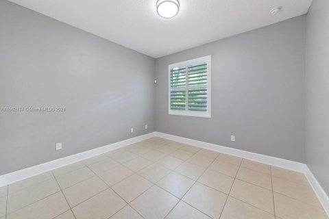 Townhouse in Cooper City, Florida 3 bedrooms, 164.44 sq.m. № 1097292 - photo 13